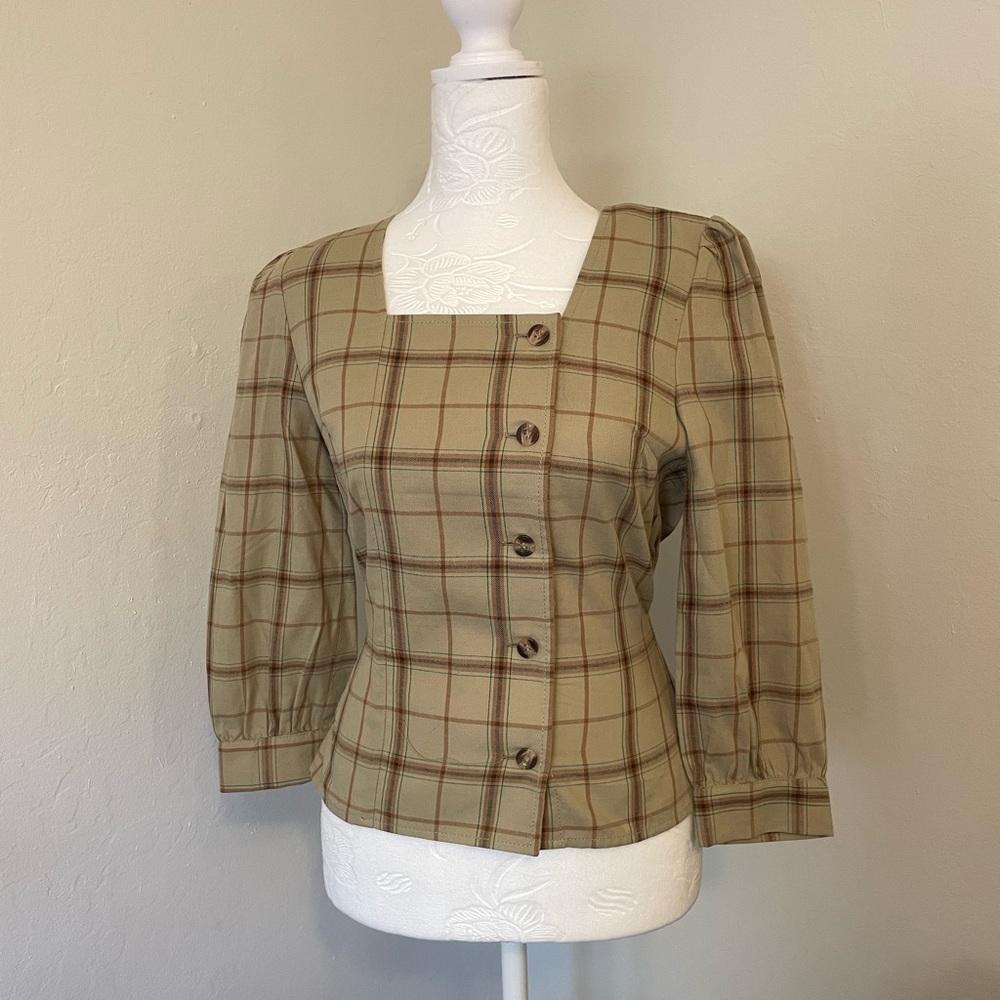 NWOT square collar check peplum top